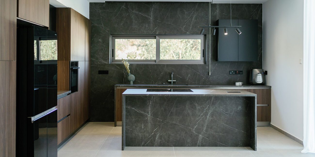 Kitchen Solutions-Residence in Dali